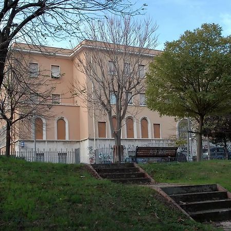 Casa Religiosa Per Ferie Ancelle Del Santuario Hotel Rom Eksteriør billede